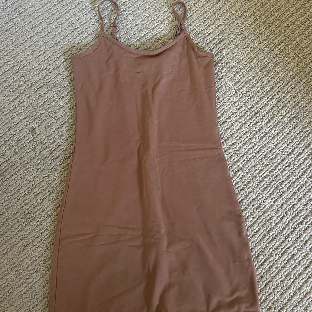 Aritzia dress xs